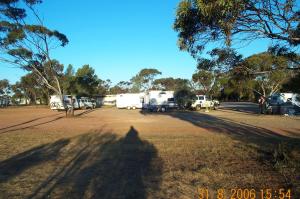 DCP_1572 Kimba Caravan park